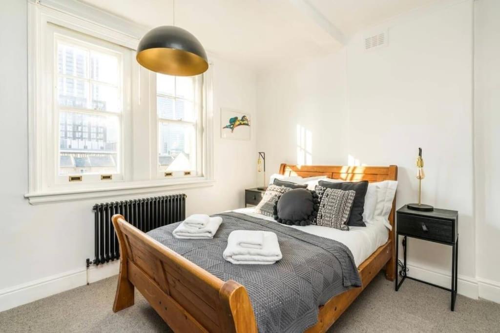 3 X Bedroom Riverside Flat With Hot Tub On Roof Terrace London Exterior foto