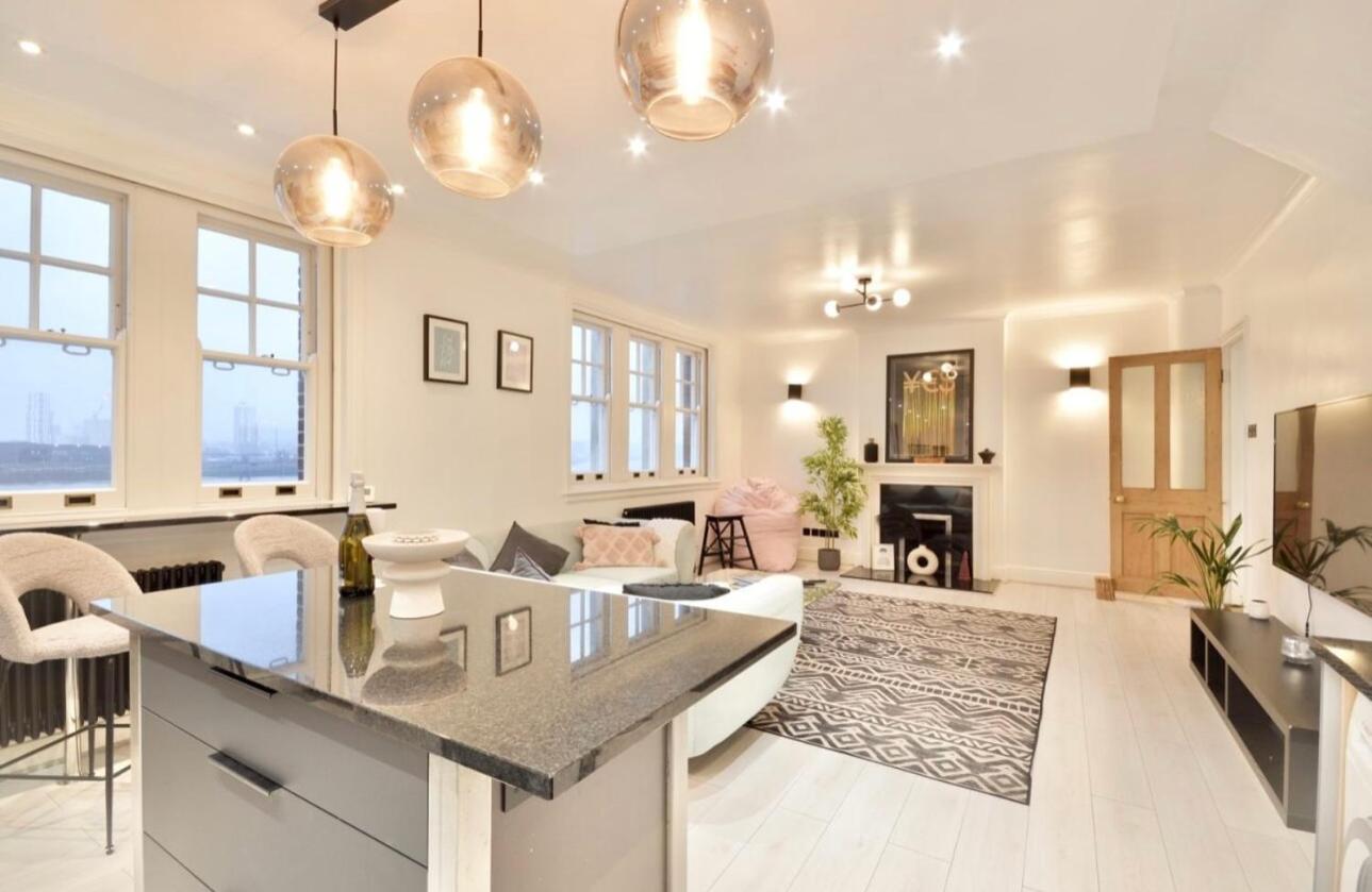 3 X Bedroom Riverside Flat With Hot Tub On Roof Terrace London Exterior foto